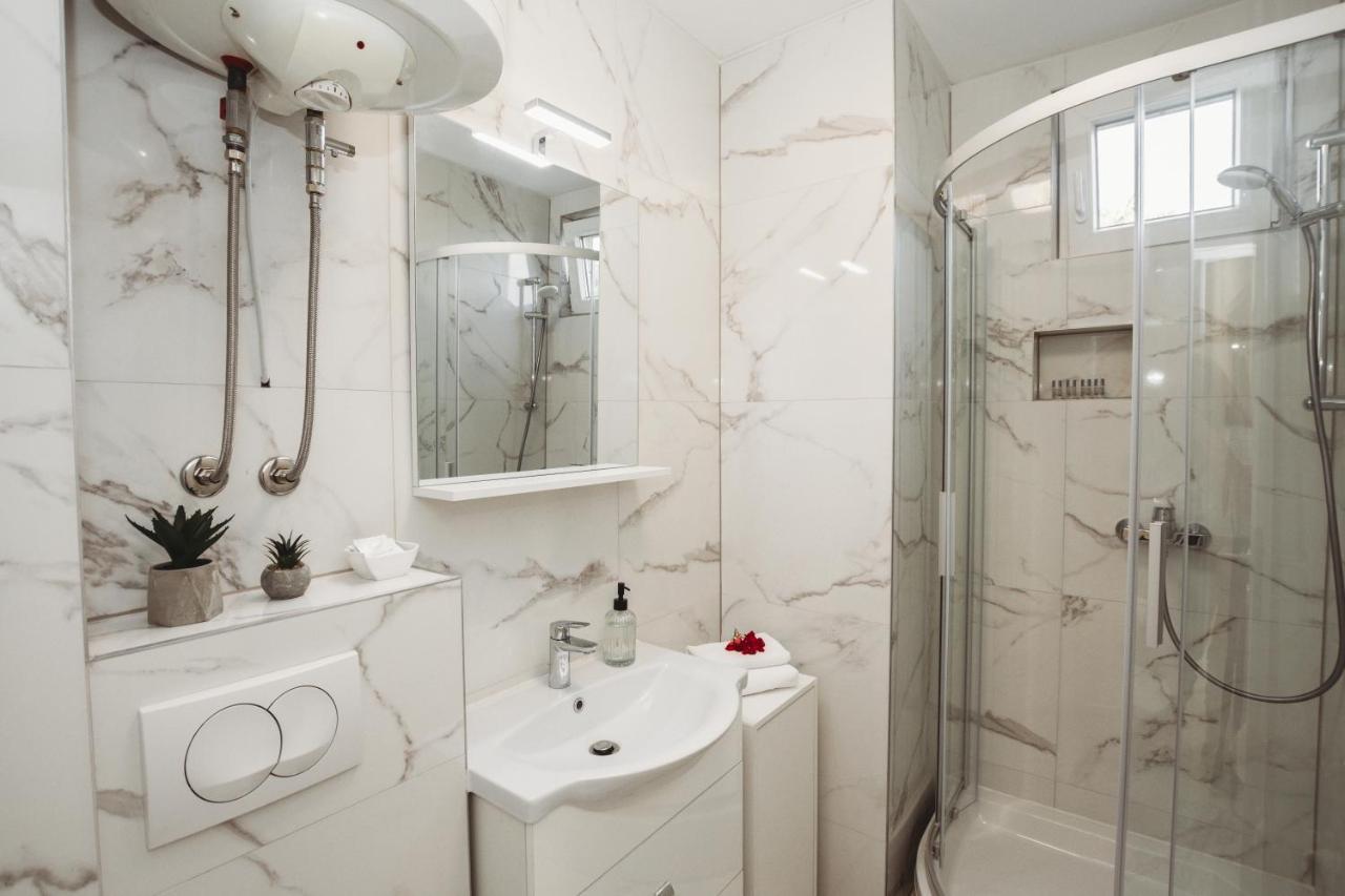 Ana Apartment Preko Luaran gambar