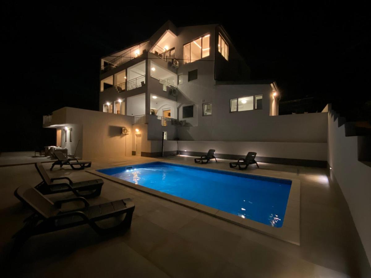 Ana Apartment Preko Luaran gambar