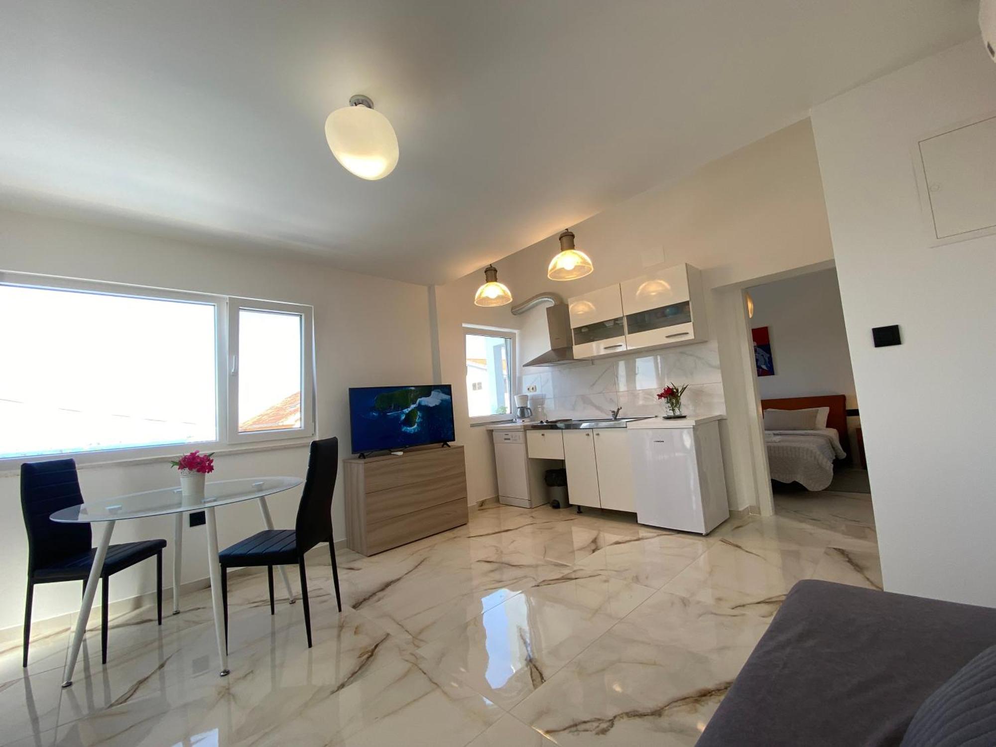 Ana Apartment Preko Luaran gambar