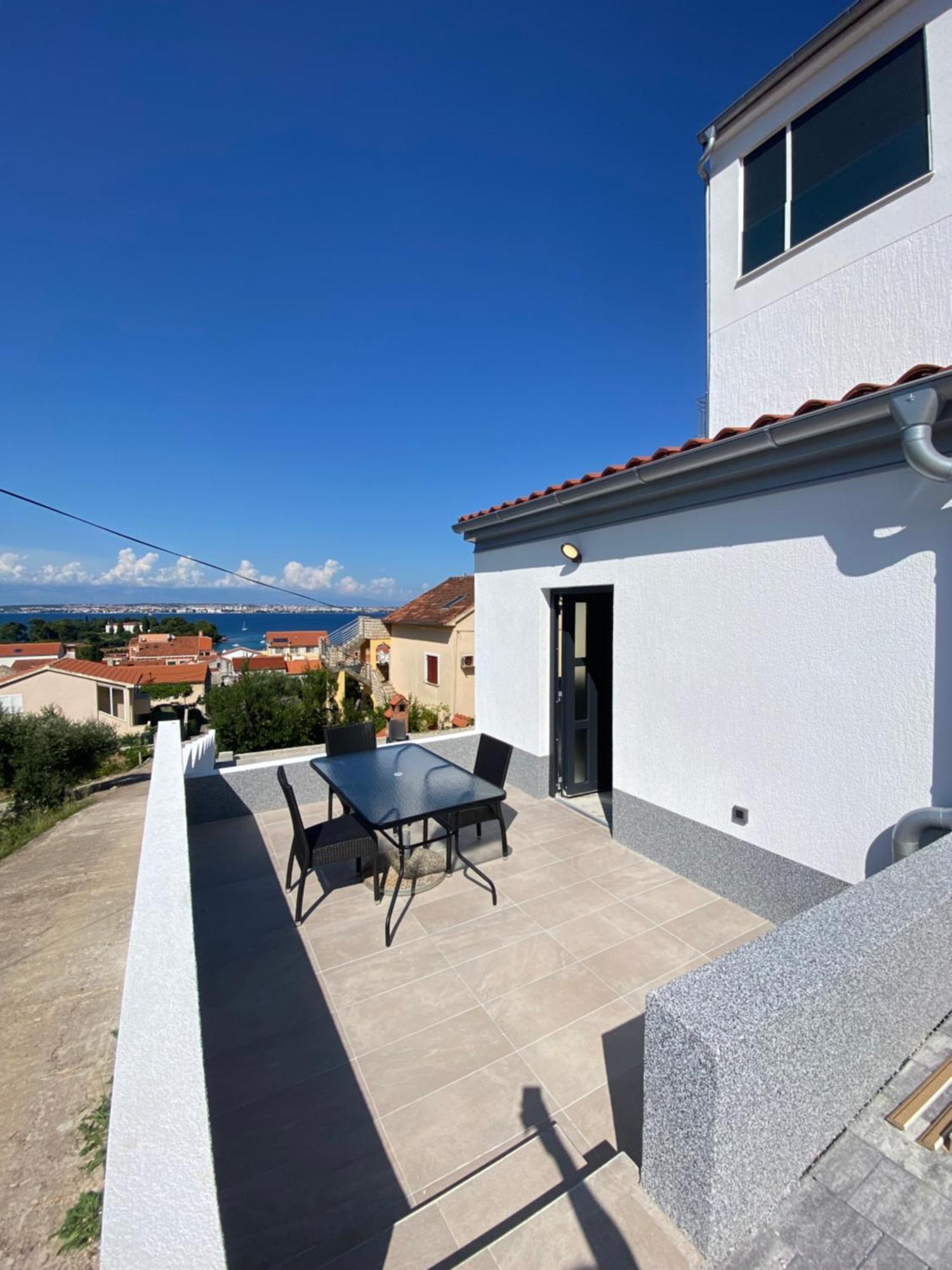 Ana Apartment Preko Luaran gambar