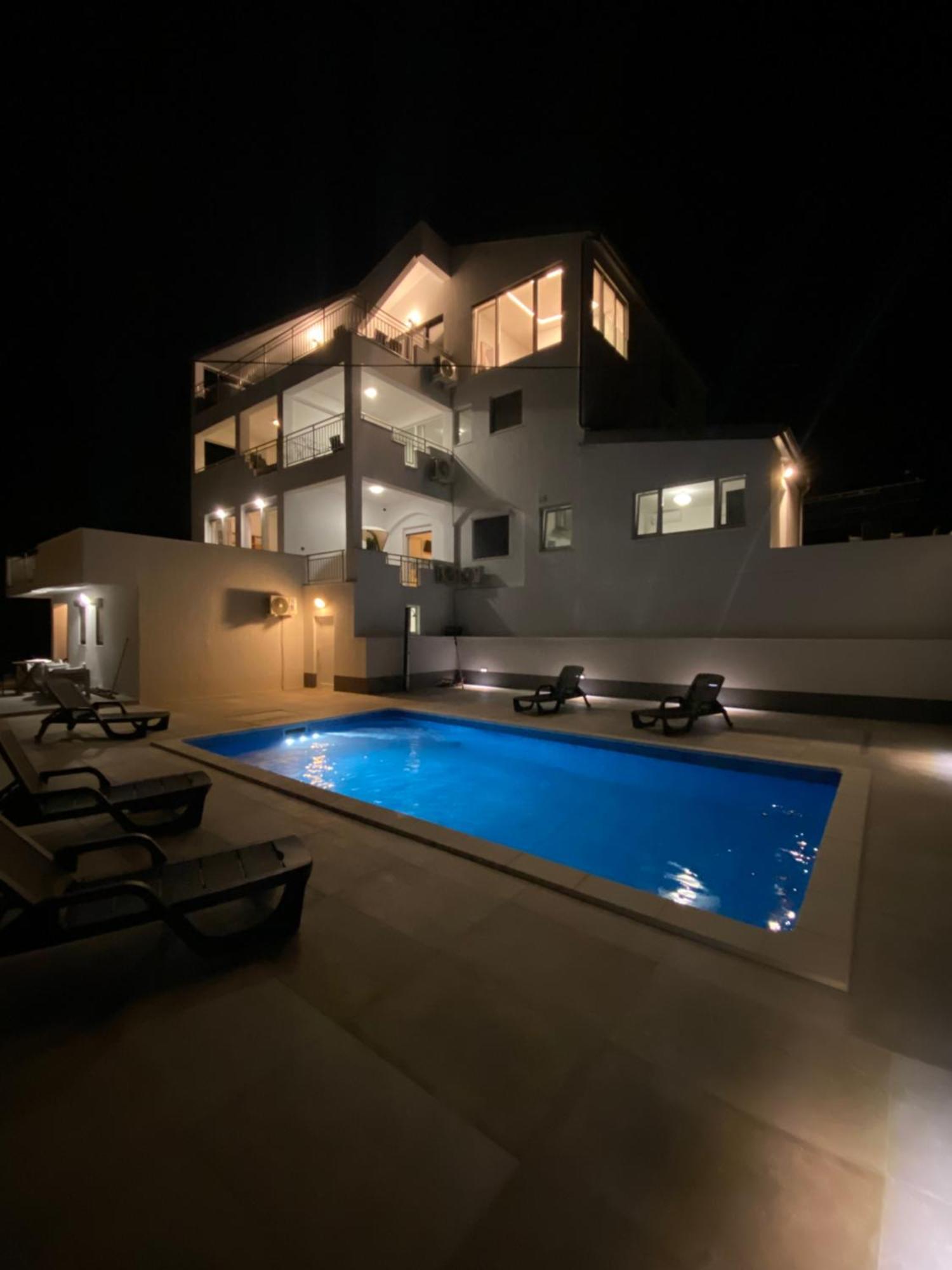 Ana Apartment Preko Luaran gambar